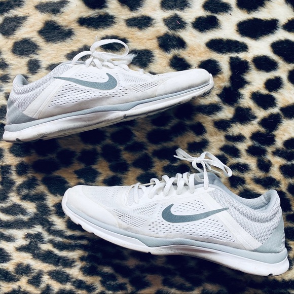 nike training in season 5